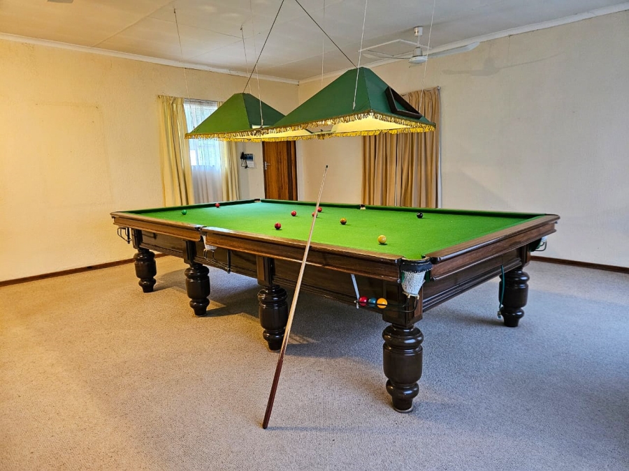 4 Bedroom Property for Sale in Van Der Hoff Park North West